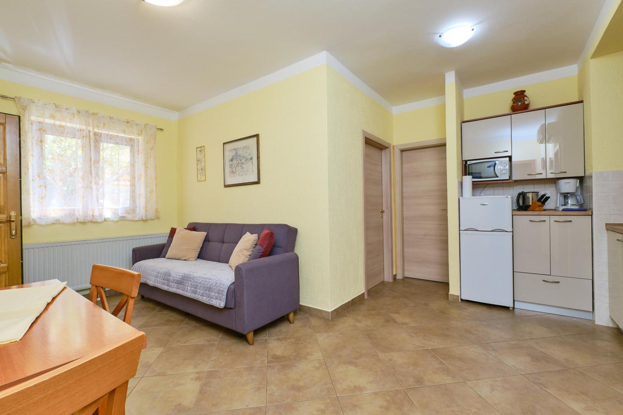 מאלי לוסיניי Apartments Anci מראה חיצוני תמונה
