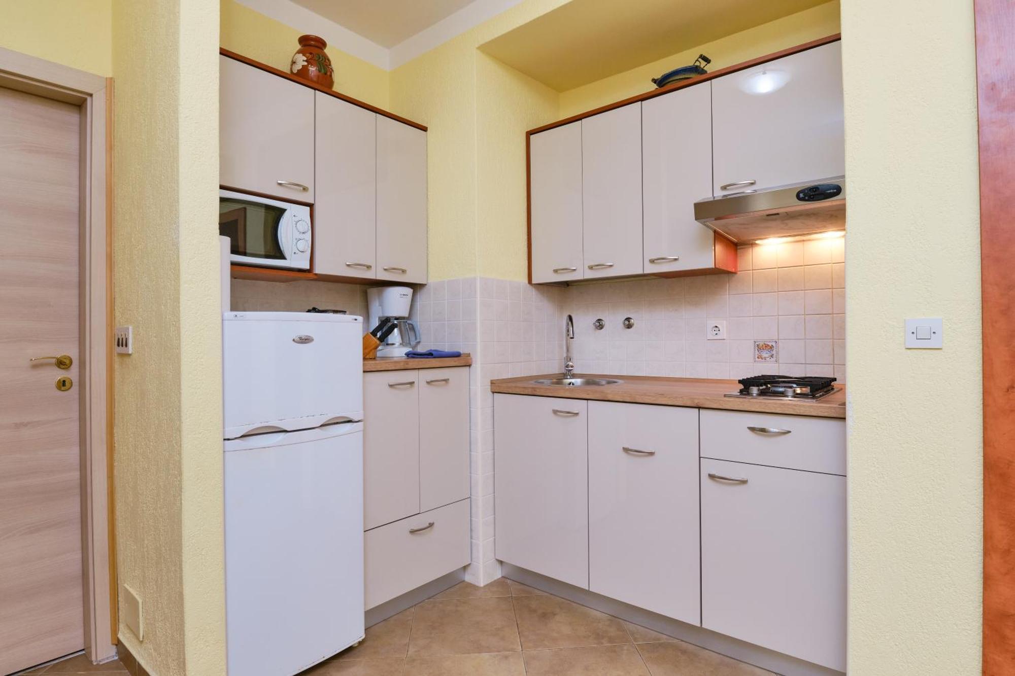 מאלי לוסיניי Apartments Anci מראה חיצוני תמונה